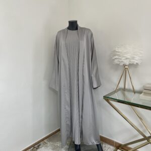 Abaya Satinada con relieve